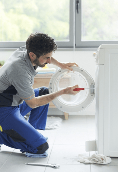 Technieker herstelt wasmachine aan huis in België | witgoed herstelling België